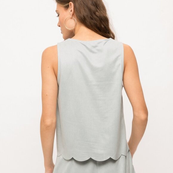 MYSTREE Scallop Hem Tank Top, Light Grey Faux Suede Sleeveless Blouse - Picture 5 of 8